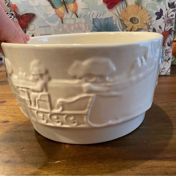 Vintage Haeger pottery Horse drawn sleigh white bow or planter - Picture 2 of 10
